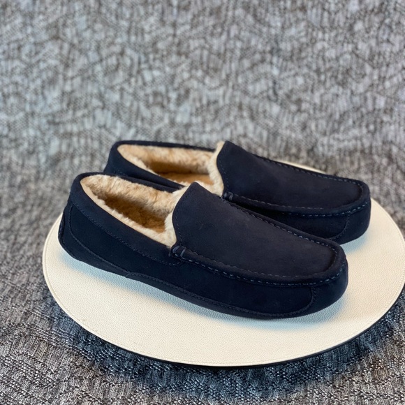 UGG Ascot Slipper Men's 10 - True Navy Suede - Picture 2 of 10